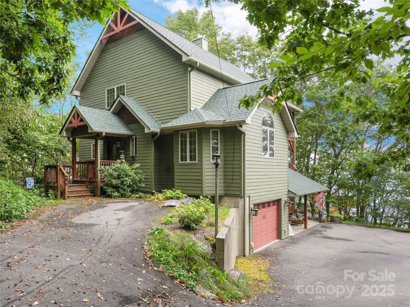 195 Simpson Lane, Maggie Valley, NC 28751.  MLS# CAR4312232, YatesRealty ID 978. 