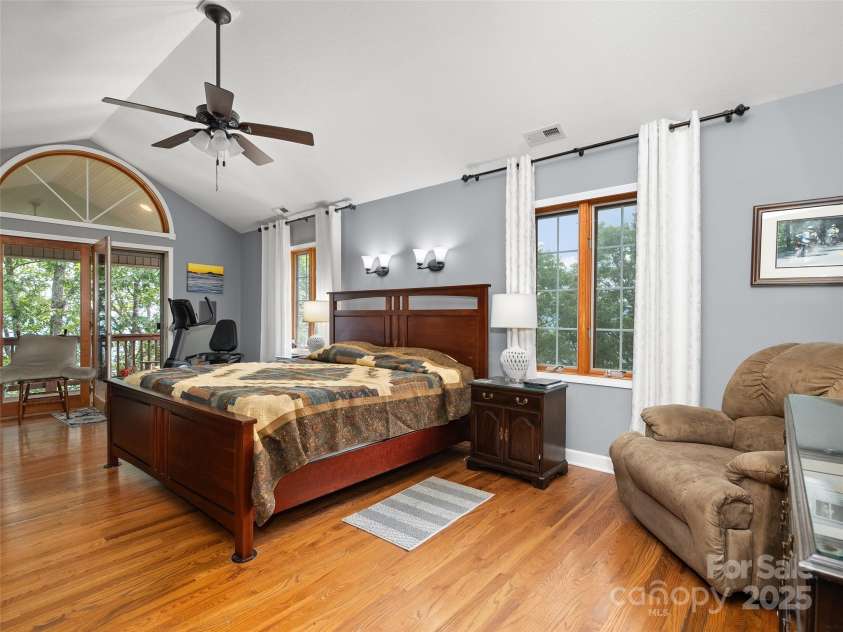 195 Simpson Lane, Maggie Valley, NC 28751.  MLS# CAR4312232, YatesRealty ID 978. 