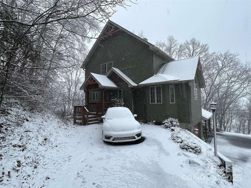 195 Simpson Lane, Maggie Valley, NC 28751.  MLS# CAR4312232, YatesRealty ID 978. 