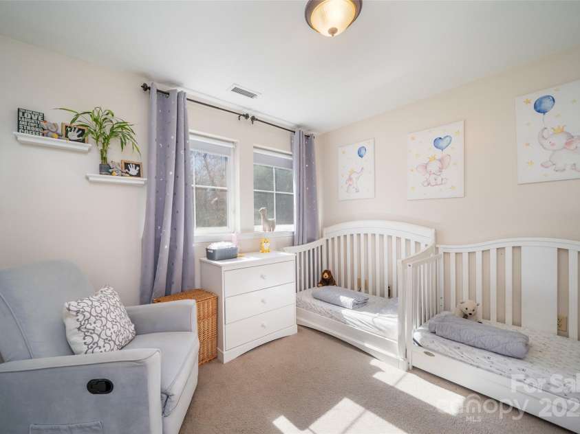 3 Penley Avenue, Asheville, NC 28804.  MLS# CAR4241711, YatesRealty ID 9780. 