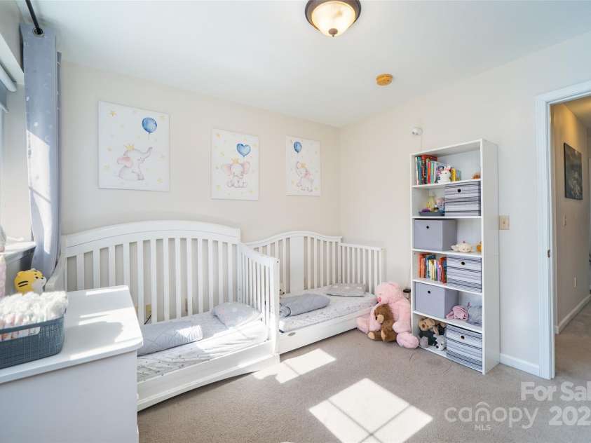 3 Penley Avenue, Asheville, NC 28804.  MLS# CAR4241711, YatesRealty ID 9780. 