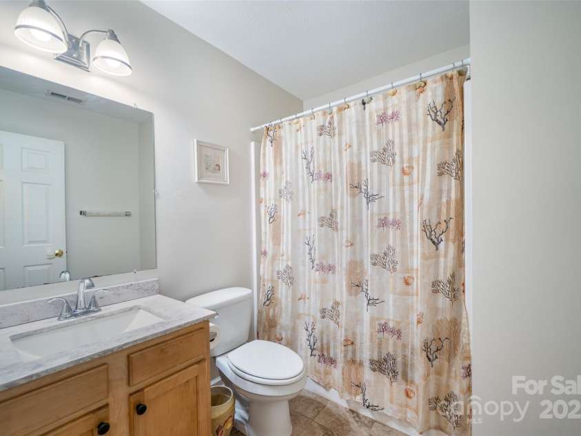 3 Penley Avenue, Asheville, NC 28804.  MLS# CAR4241711, YatesRealty ID 9780. 