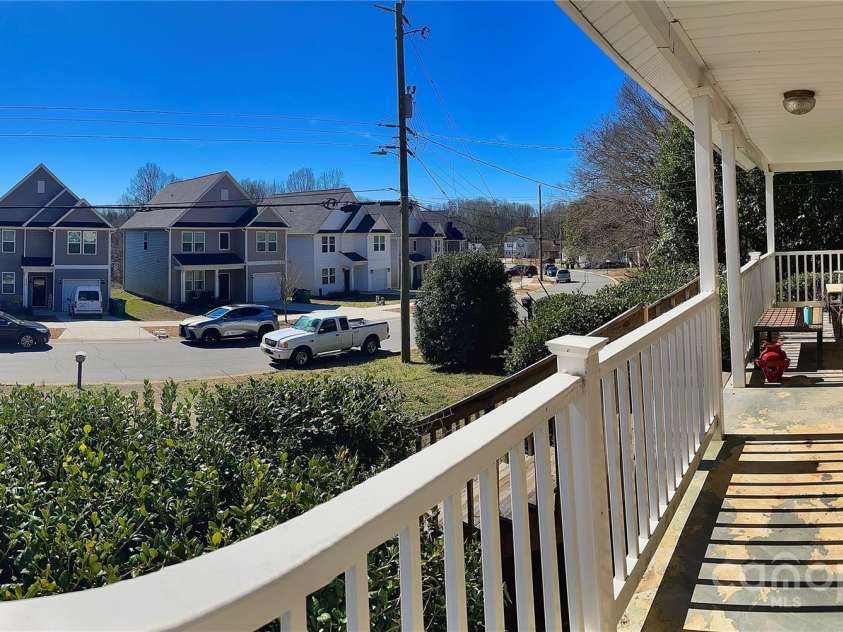 8508 Colgate Circle, Charlotte, NC 28214.  MLS# CAR4221366, YatesRealty ID 9781. 