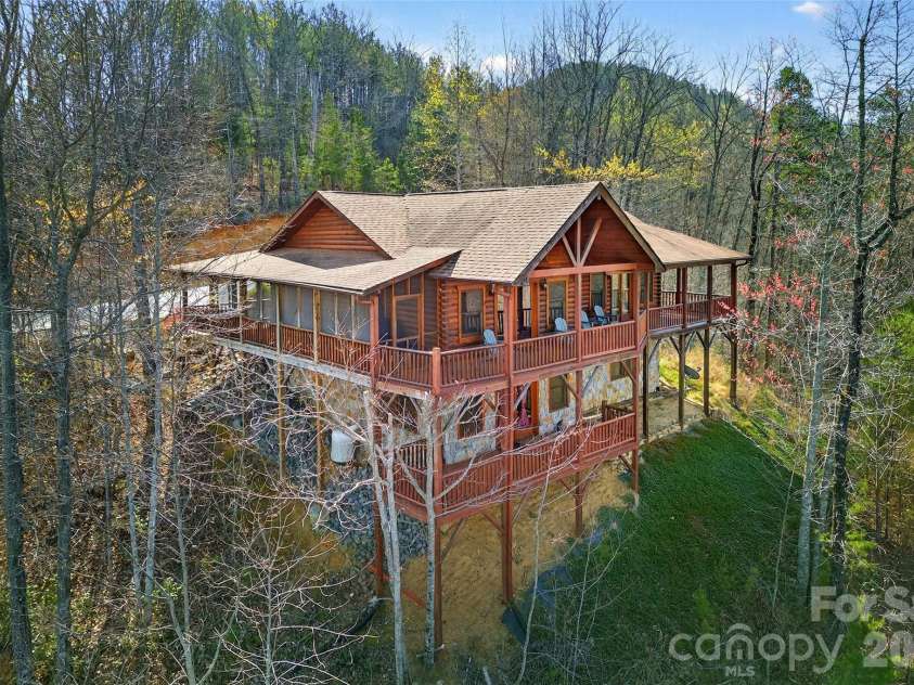 398 Waterfall Drive, Marion, NC 28752.  MLS# CAR4362657, YatesRealty ID 9782. 