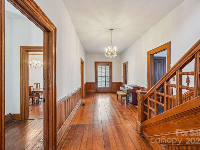 404 Kerr Street, Salisbury, NC 28144.  MLS# CAR4130519, YatesRealty ID 9782. 
