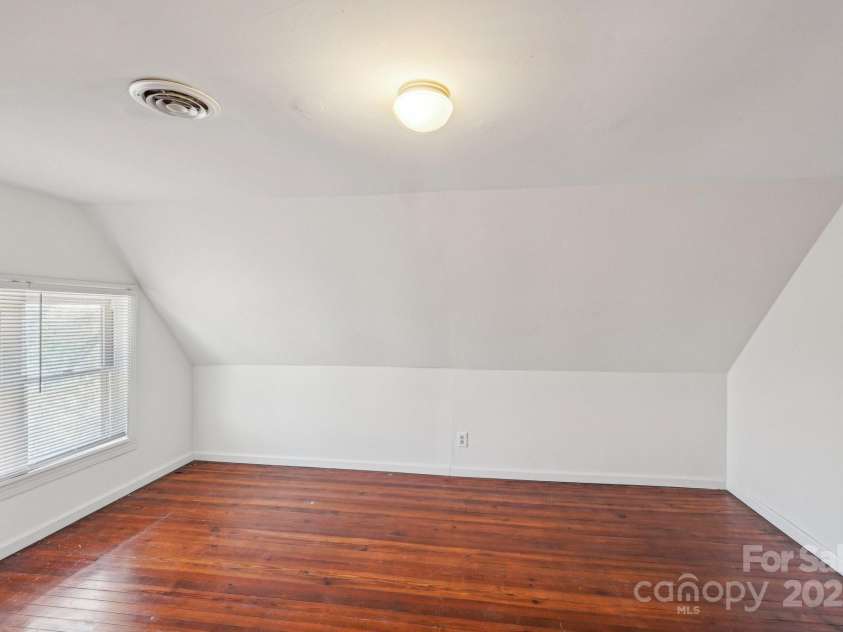 404 Kerr Street, Salisbury, NC 28144.  MLS# CAR4130519, YatesRealty ID 9782. 