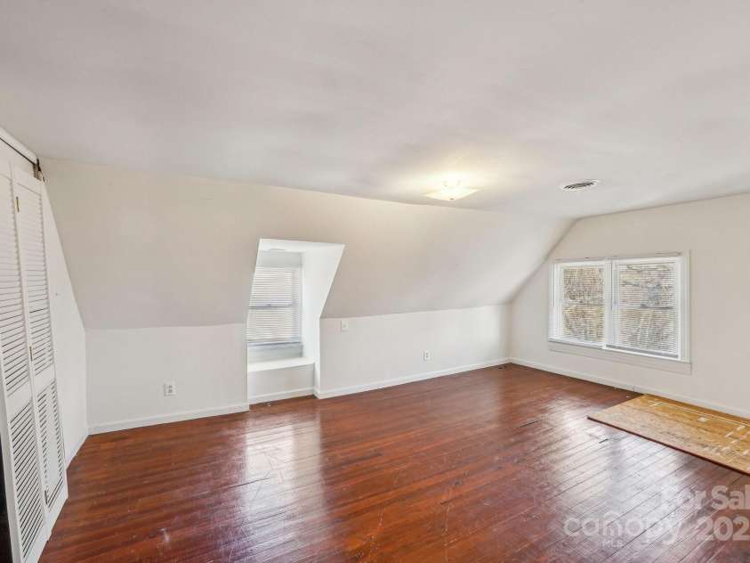 404 Kerr Street, Salisbury, NC 28144.  MLS# CAR4130519, YatesRealty ID 9782. BDR 7