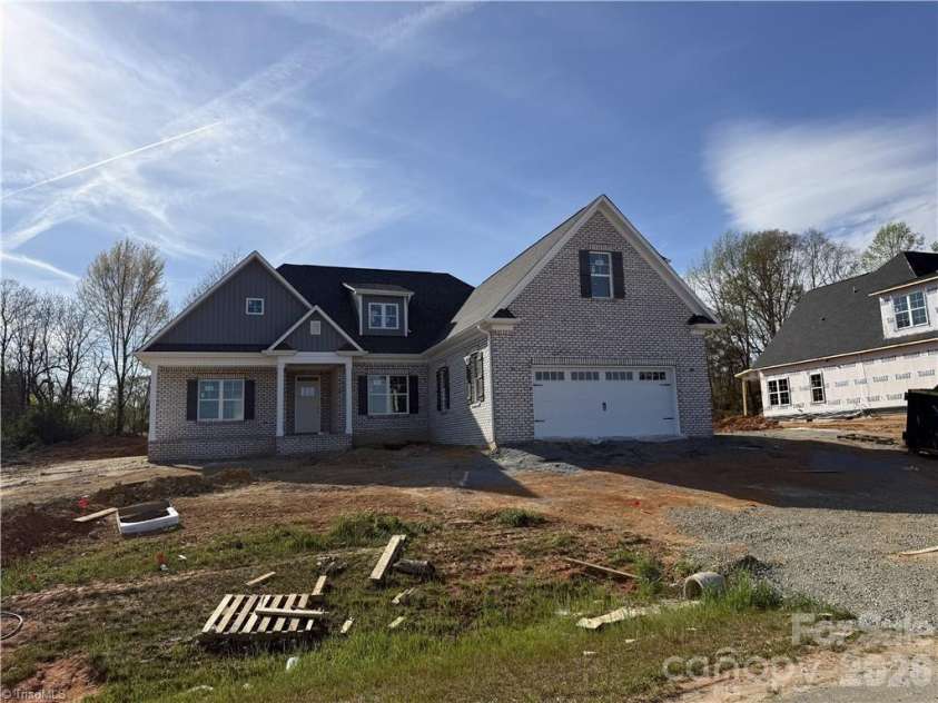 173 Cool Run, Lexington, NC 27295.  MLS# CAR4366701, YatesRealty ID 9783. 