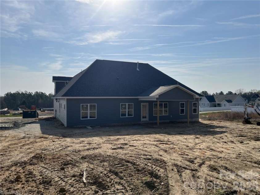 173 Cool Run, Lexington, NC 27295.  MLS# CAR4366701, YatesRealty ID 9783. 