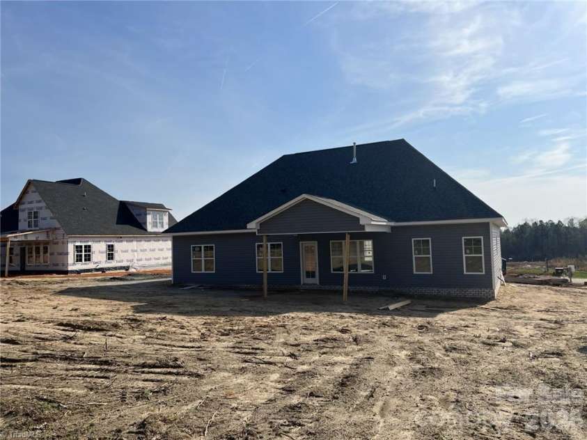 173 Cool Run, Lexington, NC 27295.  MLS# CAR4366701, YatesRealty ID 9783. 