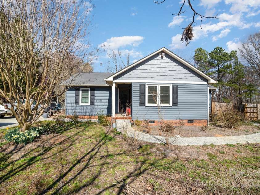 240 Old Limestone Road, York, SC 29745.  MLS# CAR4230595, YatesRealty ID 9783. 