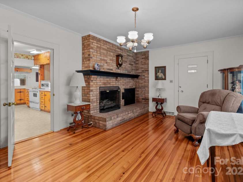 182 Ryan Street, Salisbury, NC 28144.  MLS# CAR4247848, YatesRealty ID 9784. 