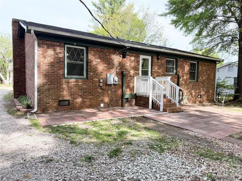 308 High Street, Rock Hill, SC 29730.  MLS# CAR4366502, YatesRealty ID 9785. 