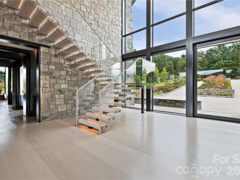 214 Folkestone Lane, Arden, NC 28704.  MLS# CAR4359516, YatesRealty ID 9787. 