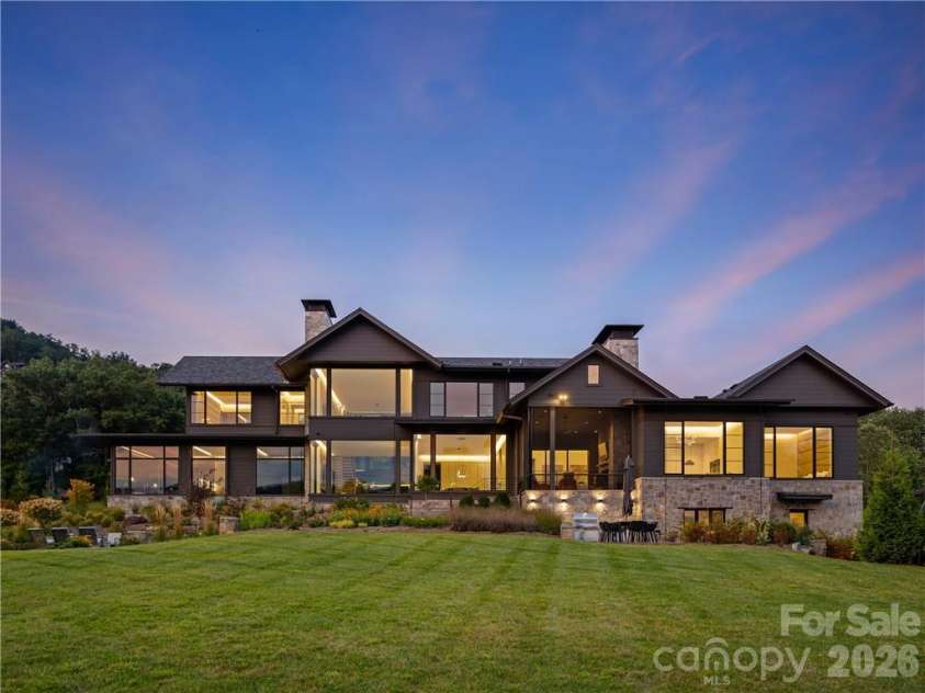 214 Folkestone Lane, Arden, NC 28704.  MLS# CAR4359516, YatesRealty ID 9787. 
