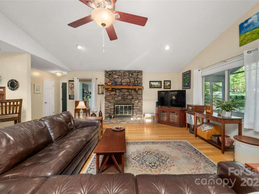 61 Ashcroft Place, Arden, NC 28704.  MLS# CAR4252321, YatesRealty ID 9787. 