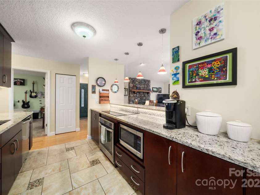 61 Ashcroft Place, Arden, NC 28704.  MLS# CAR4252321, YatesRealty ID 9787. 
