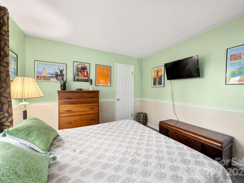 61 Ashcroft Place, Arden, NC 28704.  MLS# CAR4252321, YatesRealty ID 9787. 