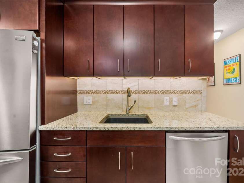61 Ashcroft Place, Arden, NC 28704.  MLS# CAR4252321, YatesRealty ID 9787. 