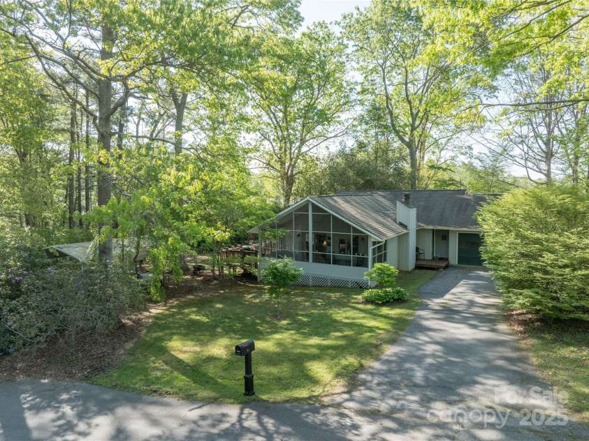 61 Ashcroft Place, Arden, NC 28704.  MLS# CAR4252321, YatesRealty ID 9787. 