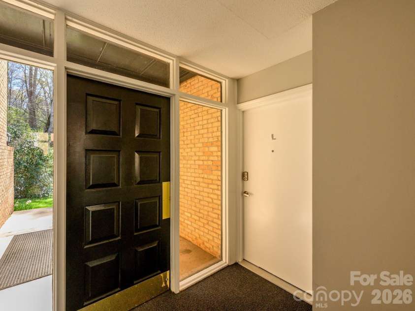 4743 Hedgemore Drive, Charlotte, NC 28209.  MLS# CAR4360990, YatesRealty ID 9789. 
