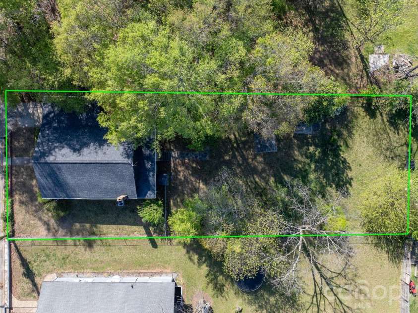 304 Garrou Avenue, Valdese, NC 28690.  MLS# CAR4367449, YatesRealty ID 9790. 