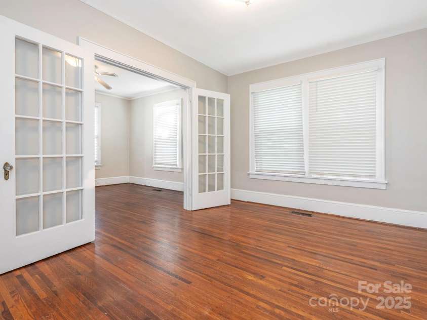 1512 Sunnyside Avenue, Charlotte, NC 28204.  MLS# CAR4249506, YatesRealty ID 9791. Unit 1 - Dining Room