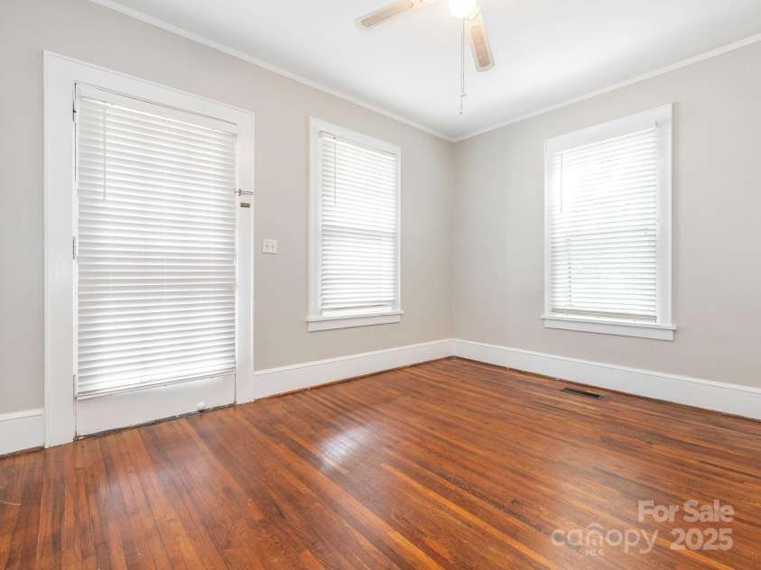 1512 Sunnyside Avenue, Charlotte, NC 28204.  MLS# CAR4249506, YatesRealty ID 9791. Unit 1 - Living Room