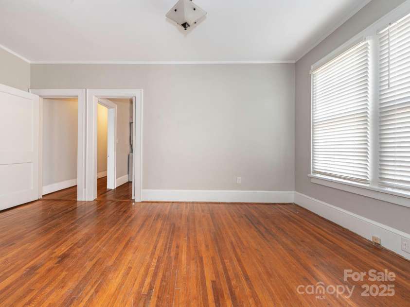 1512 Sunnyside Avenue, Charlotte, NC 28204.  MLS# CAR4249506, YatesRealty ID 9791. Unit 2 - Dining Room