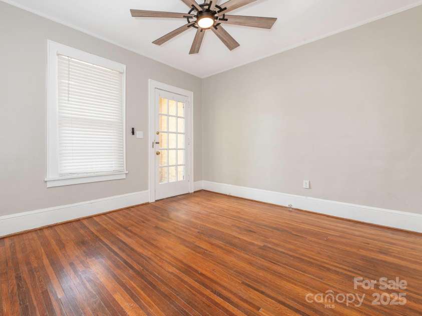 1512 Sunnyside Avenue, Charlotte, NC 28204.  MLS# CAR4249506, YatesRealty ID 9791. Unit 2 - Living Room