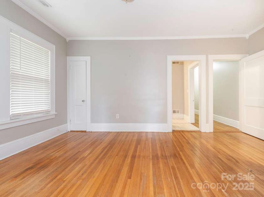 1512 Sunnyside Avenue, Charlotte, NC 28204.  MLS# CAR4249506, YatesRealty ID 9791. Unit 3 - Dining Room