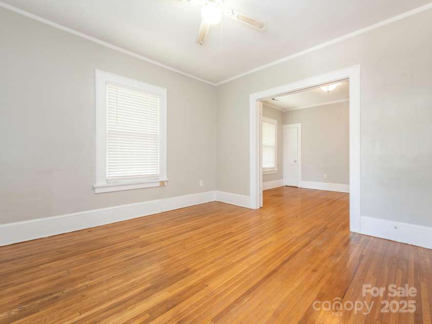 1512 Sunnyside Avenue, Charlotte, NC 28204.  MLS# CAR4249506, YatesRealty ID 9791. Unit 3 - Living Room