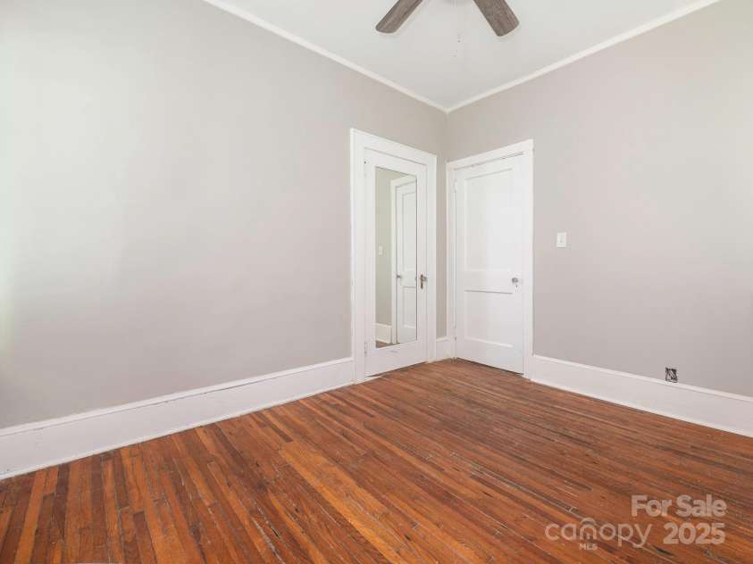 1512 Sunnyside Avenue, Charlotte, NC 28204.  MLS# CAR4249506, YatesRealty ID 9791. Unit 4 - Bedroom