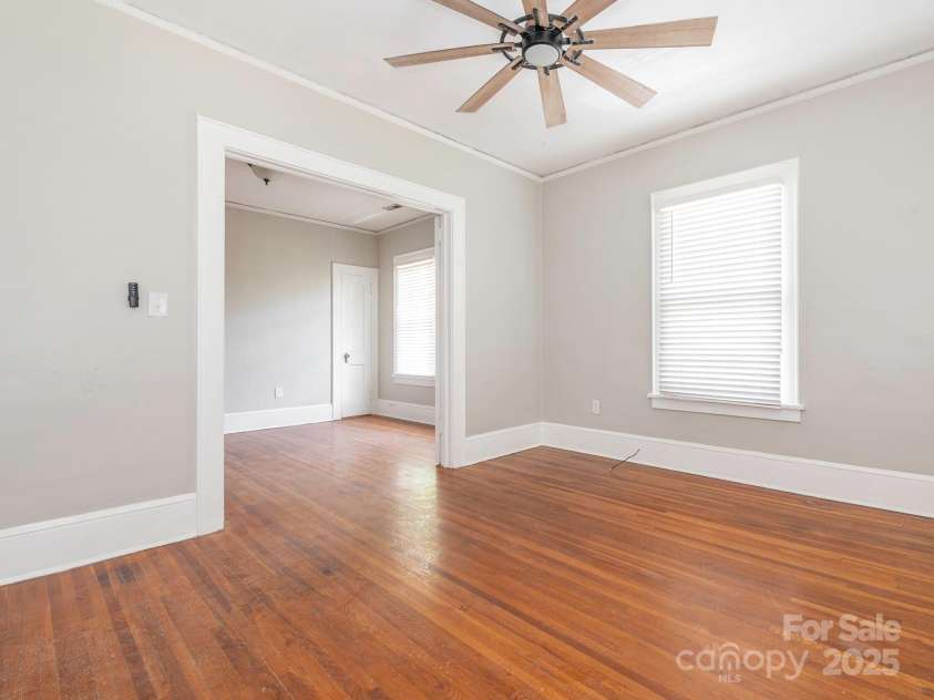 1512 Sunnyside Avenue, Charlotte, NC 28204.  MLS# CAR4249506, YatesRealty ID 9791. Unit 4 - Living Room