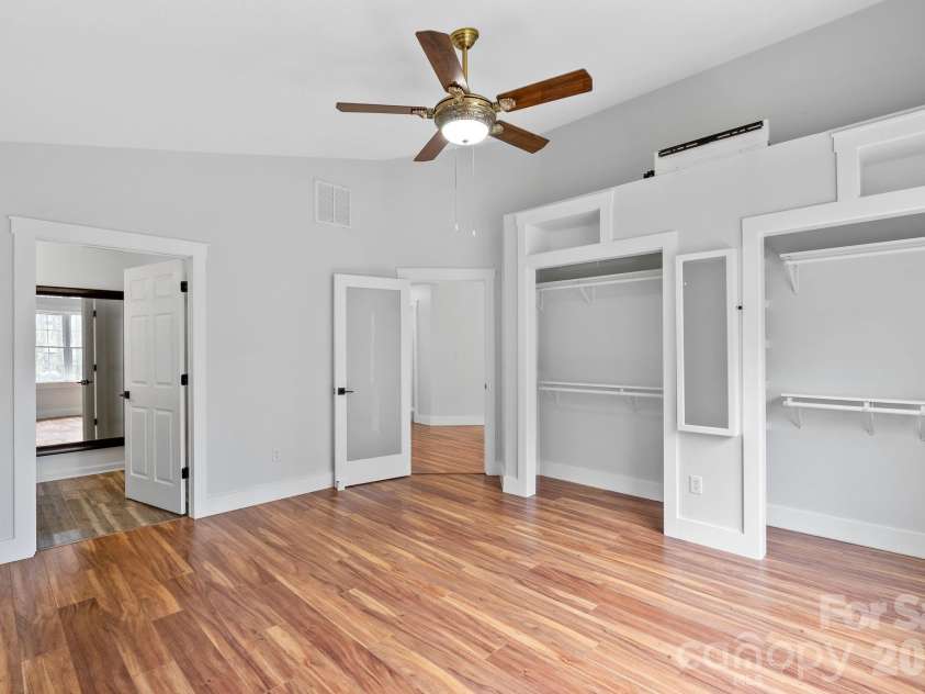 73 Creeks End Circle, Mills River, NC 28759.  MLS# CAR4365909, YatesRealty ID 9791. Double Closets