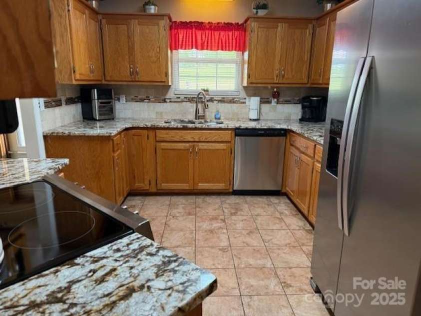 1025 Bee Line Lane, Salisbury, NC 28147.  MLS# CAR4249170, YatesRealty ID 9792. 