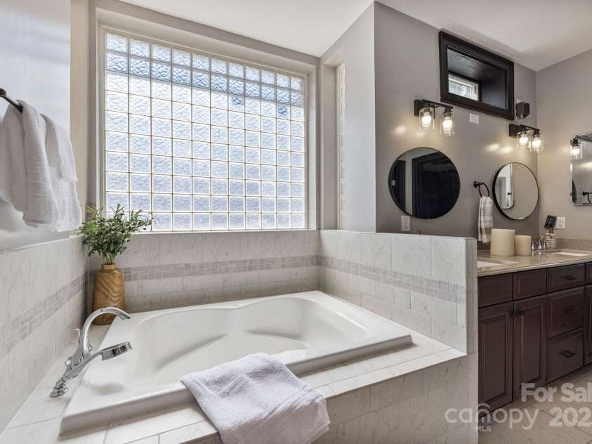 228 Rima Landing, Denton, NC 27239.  MLS# CAR4179631, YatesRealty ID 9793. 