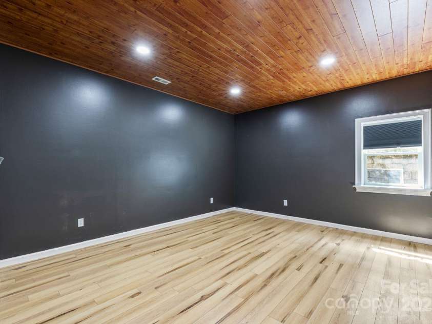 228 Rima Landing, Denton, NC 27239.  MLS# CAR4179631, YatesRealty ID 9793. 