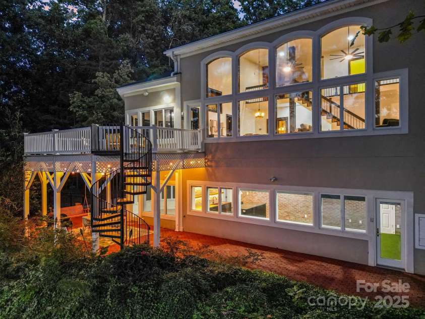 228 Rima Landing, Denton, NC 27239.  MLS# CAR4179631, YatesRealty ID 9793. 