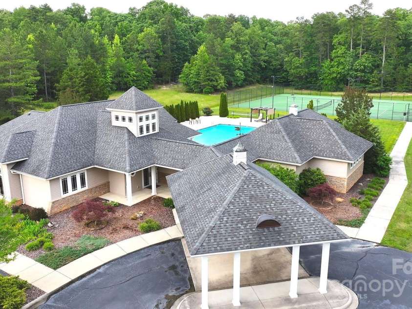 228 Rima Landing, Denton, NC 27239.  MLS# CAR4179631, YatesRealty ID 9793. Clubhouse