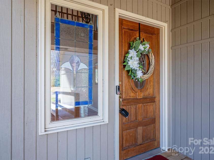 8082 Golf Course Drive, Denver, NC 28037.  MLS# CAR4226690, YatesRealty ID 9794. 