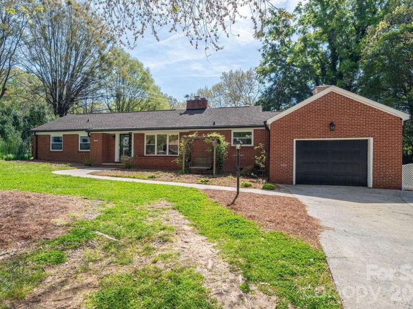 1105 Hillcrest Drive, Cherryville, NC 28021.  MLS# CAR4367349, YatesRealty ID 9796. 