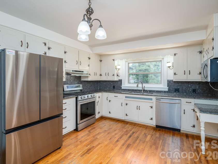 1105 Hillcrest Drive, Cherryville, NC 28021.  MLS# CAR4367349, YatesRealty ID 9796. 
