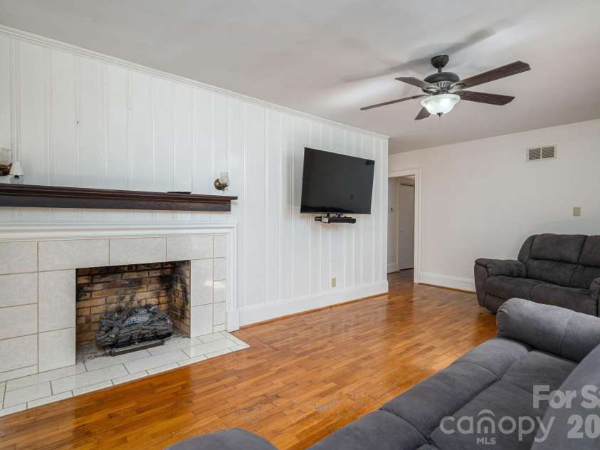 1105 Hillcrest Drive, Cherryville, NC 28021.  MLS# CAR4367349, YatesRealty ID 9796. 