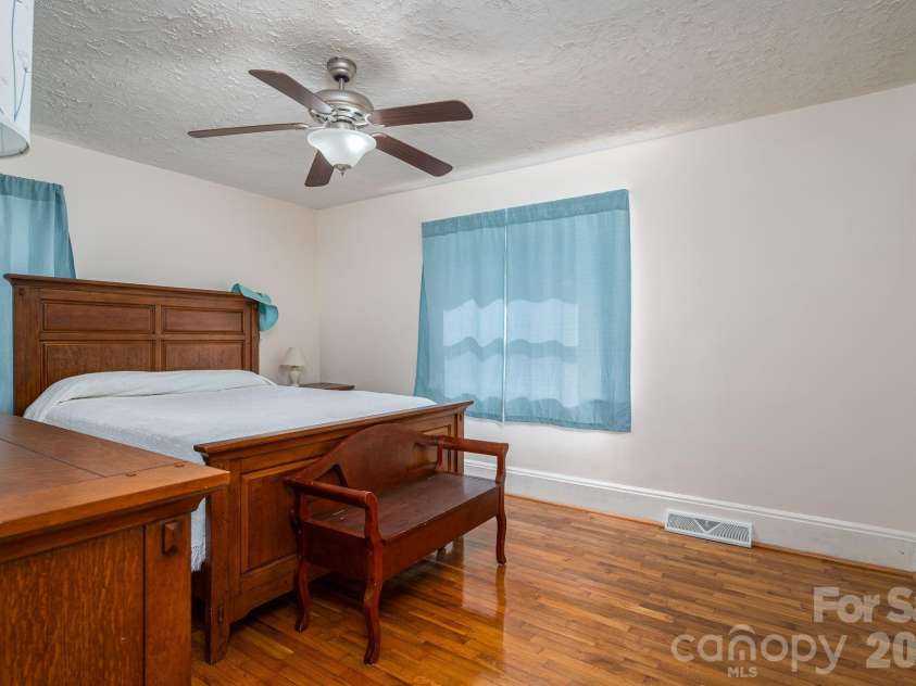 1105 Hillcrest Drive, Cherryville, NC 28021.  MLS# CAR4367349, YatesRealty ID 9796. 