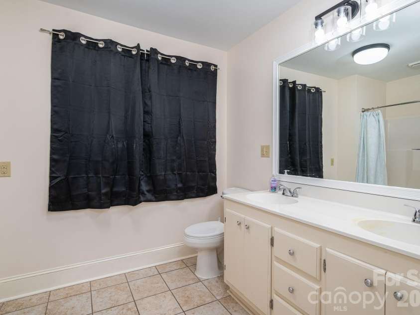 1105 Hillcrest Drive, Cherryville, NC 28021.  MLS# CAR4367349, YatesRealty ID 9796. 