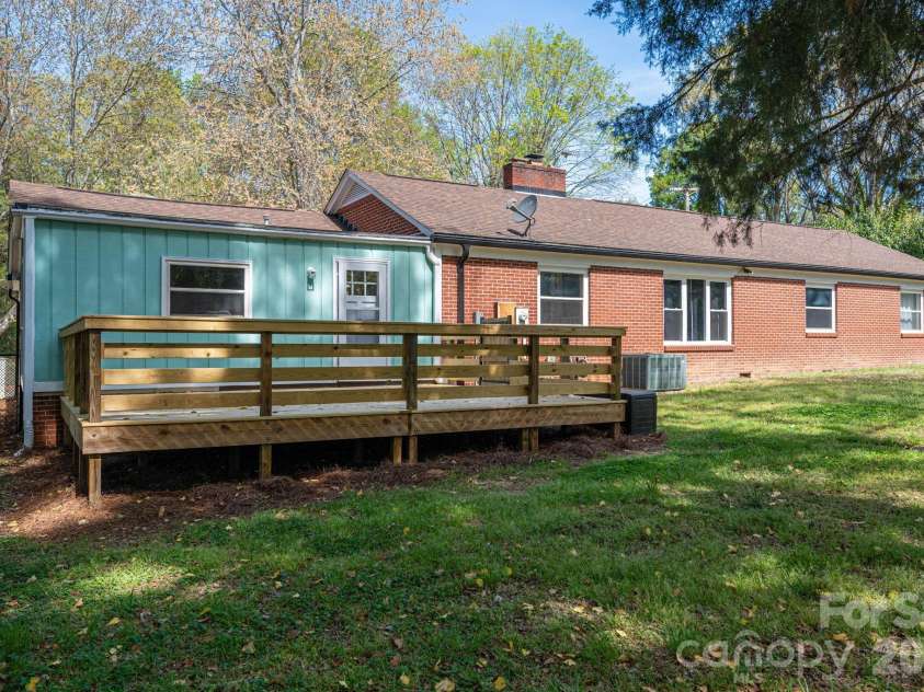 1105 Hillcrest Drive, Cherryville, NC 28021.  MLS# CAR4367349, YatesRealty ID 9796. 