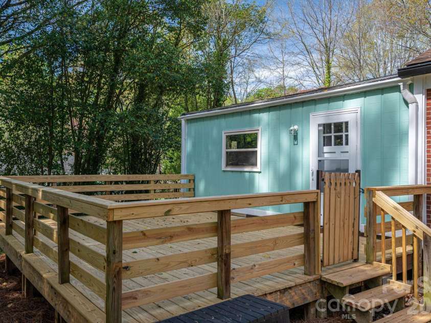 1105 Hillcrest Drive, Cherryville, NC 28021.  MLS# CAR4367349, YatesRealty ID 9796. 