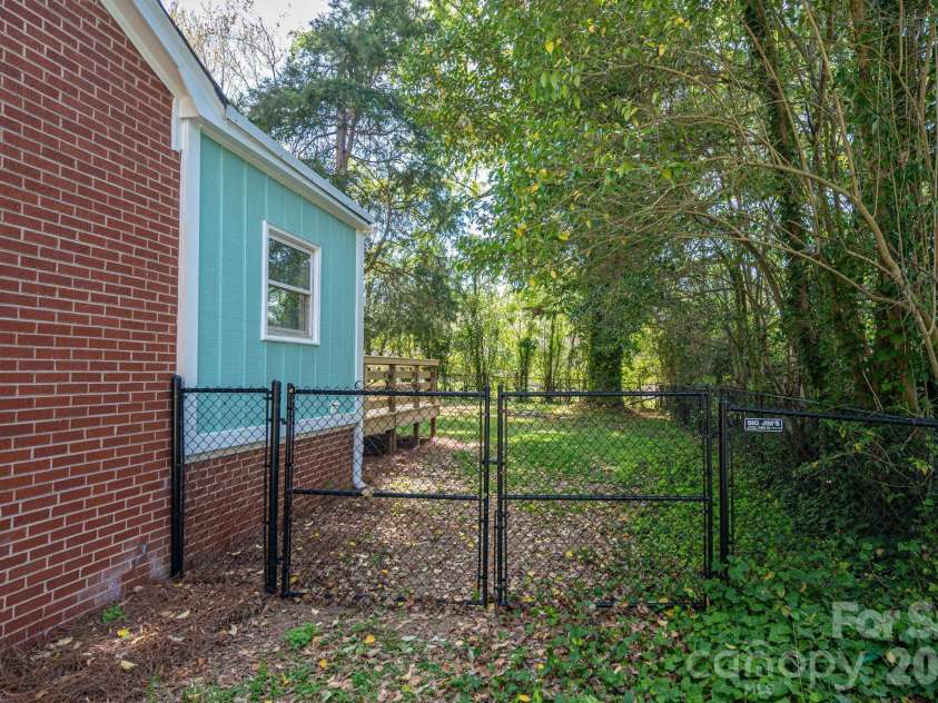 1105 Hillcrest Drive, Cherryville, NC 28021.  MLS# CAR4367349, YatesRealty ID 9796. 