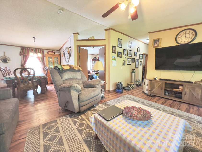 1384 Bradford Mountain Road, Lenoir, NC 28645.  MLS# CAR4248133, YatesRealty ID 9796. 